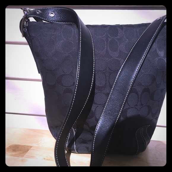 Coach Black Signature Bucket Bag style 6076 - Picture 1 of 8