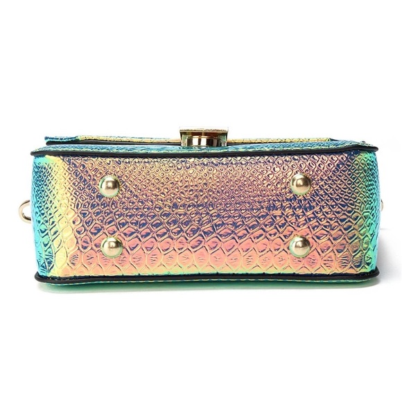 🆕 Veda Silver Metallic Mini Crossbody Handbag - Picture 7 of 8