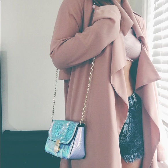 🆕 Veda Silver Metallic Mini Crossbody Handbag - Picture 5 of 8