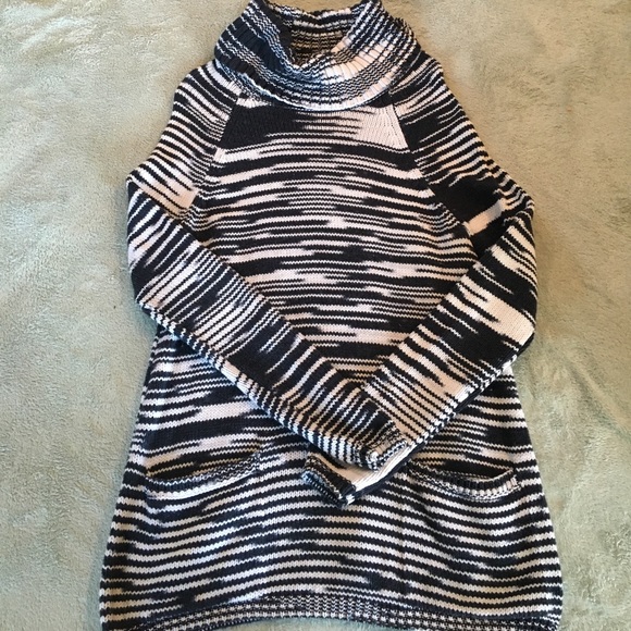 LUCKY brand sweater - Picture 1 of 4