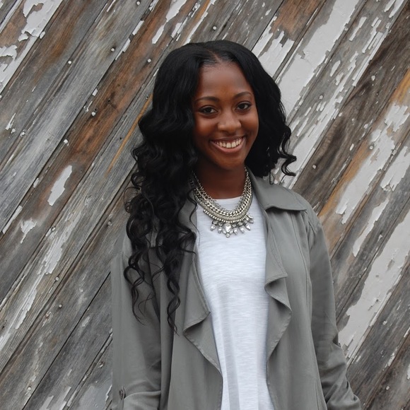 Meet your Posher, Tamia - Picture 1 of 1