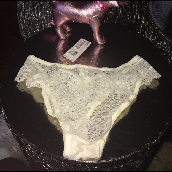 Lingerie - Picture 6 of 7