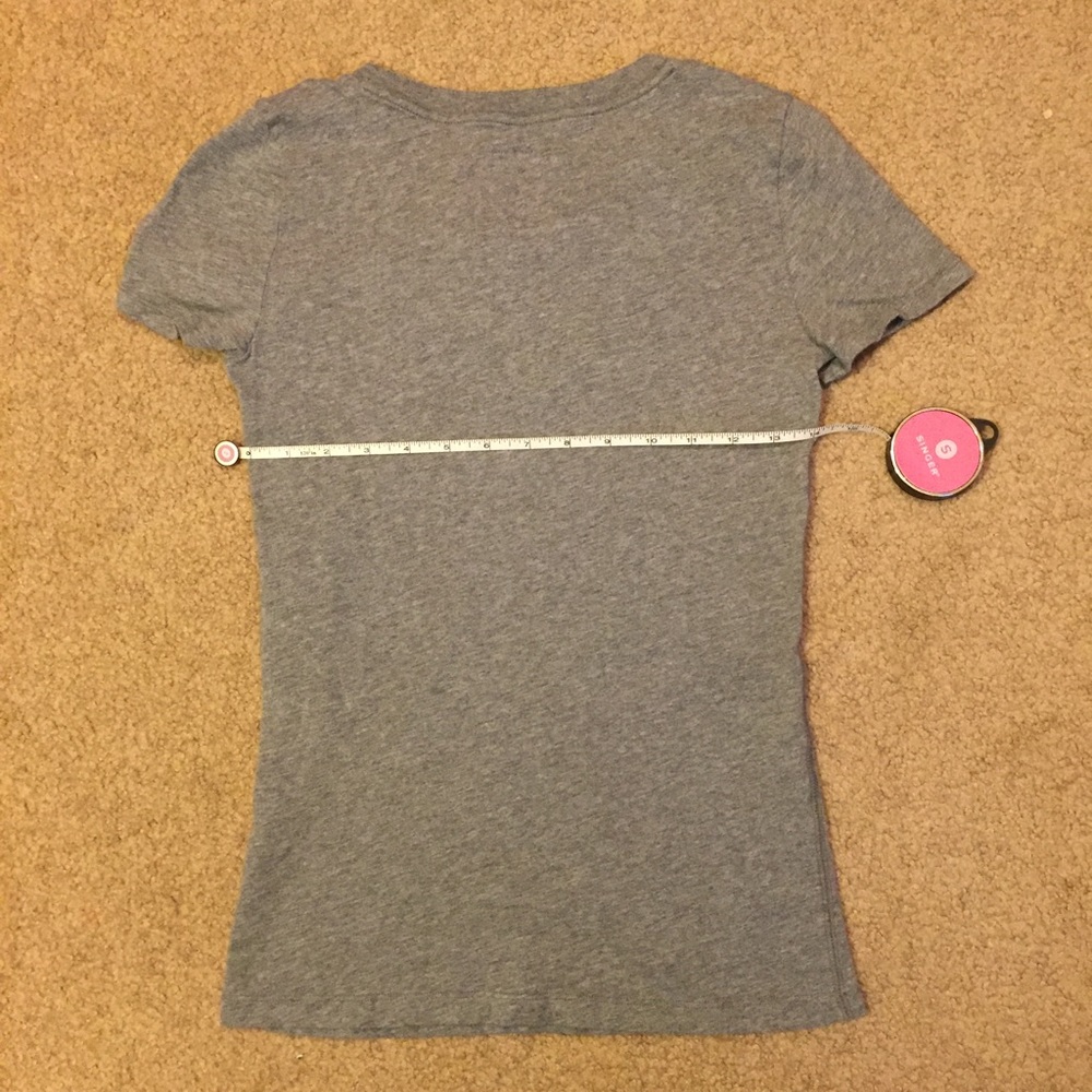 Abercrombie & Fitch medium tshirt - Picture 5 of 7