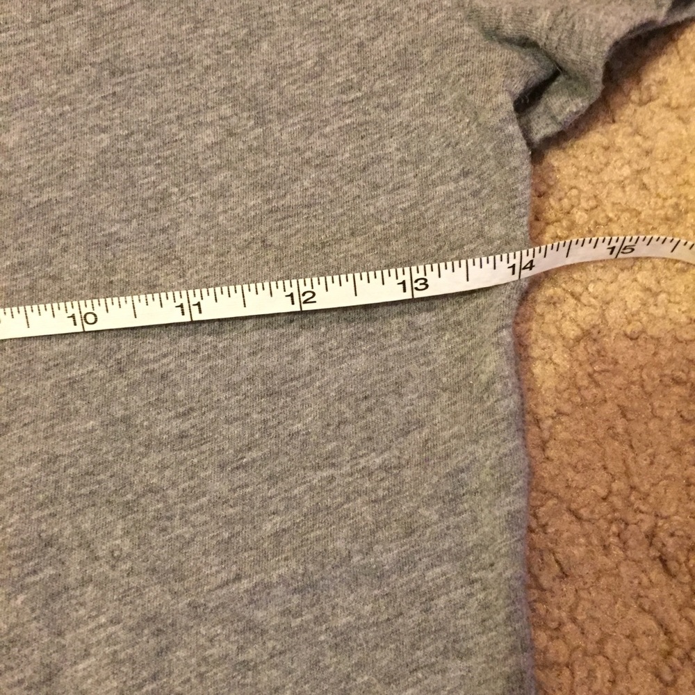 Abercrombie & Fitch medium tshirt - Picture 6 of 7
