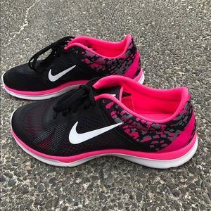 Nike in season TR-5 training shoes Price isFIRM