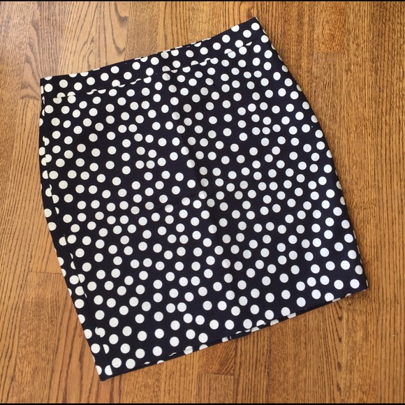 NWT J. Crew pencil skirt - Picture 3 of 6