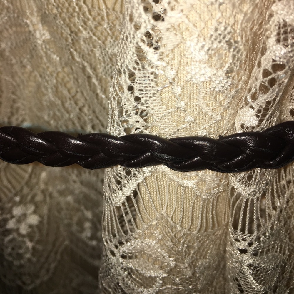 Lace dress. - Picture 2 of 3
