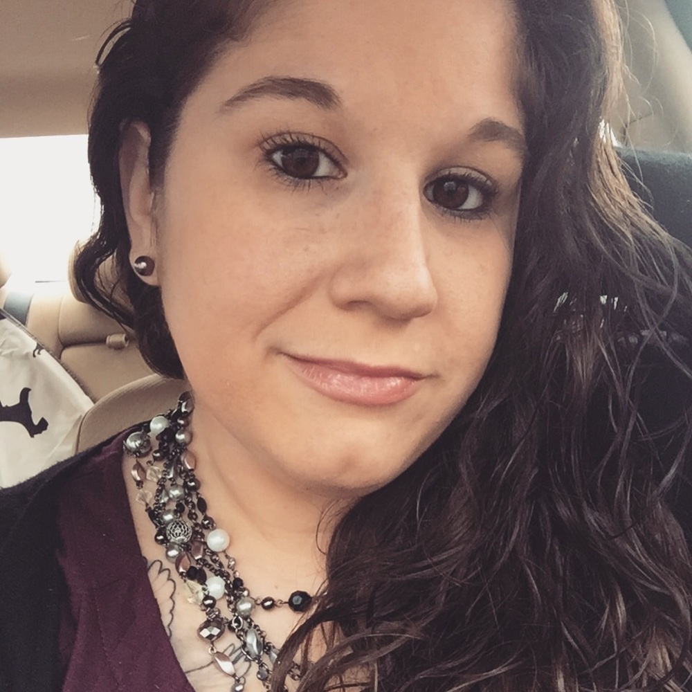 Meet your Posher, Lisa