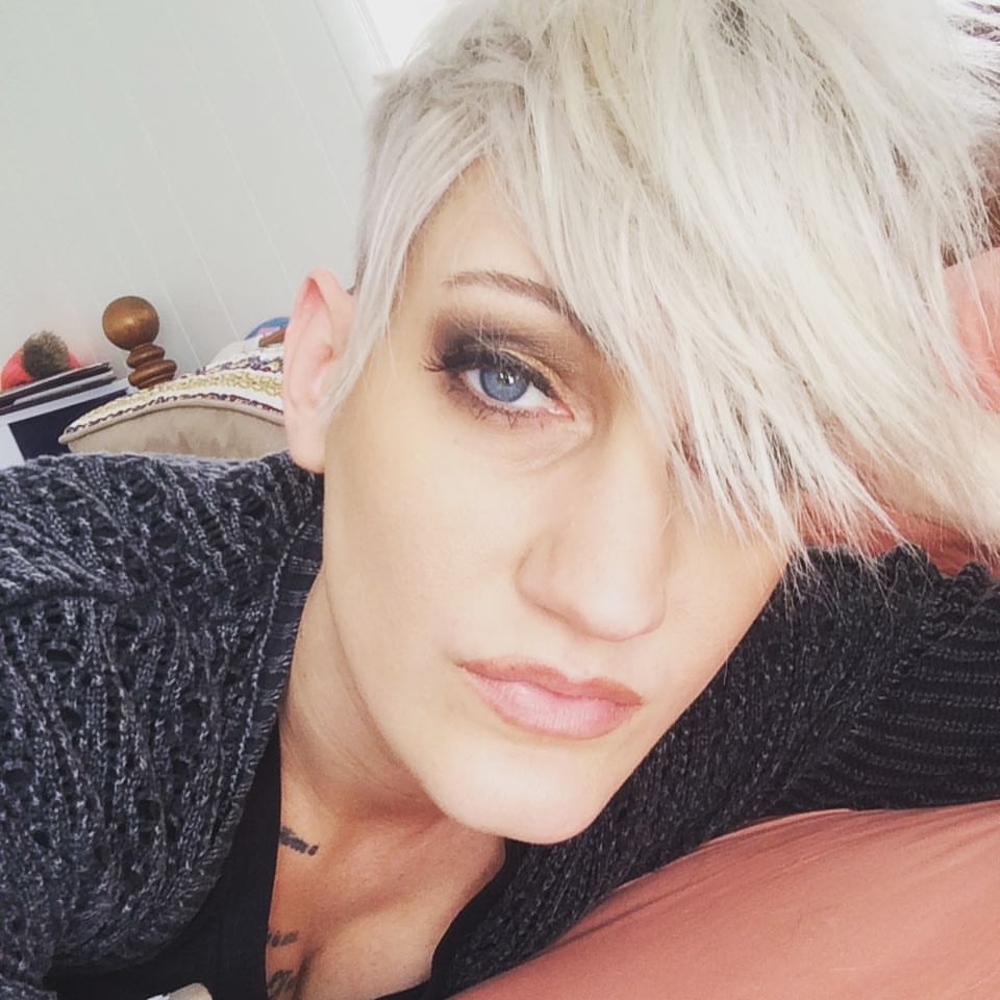 Meet your Posher, Niki