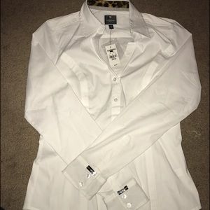 Express The Essential Button Down