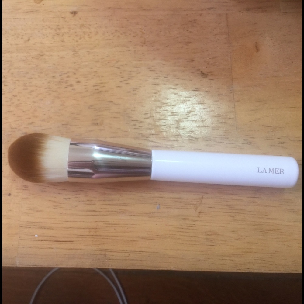 La mer foundation brush