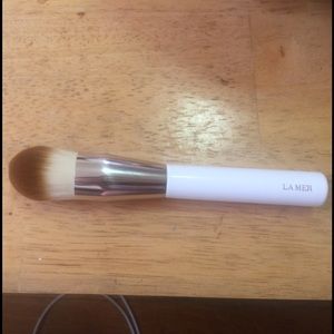 La mer foundation brush