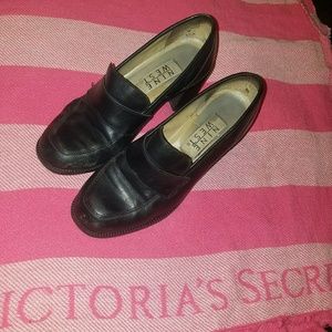 Black Nine West loafers