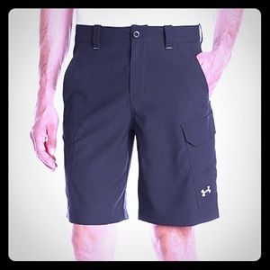 Nice UA Cargo shorts for him- 36in black.