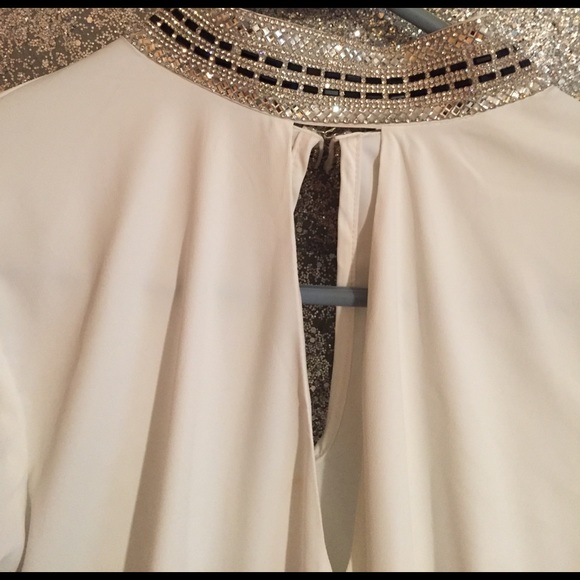 Bebe White tear drop blouse rhinestoned cuffs,neck - Picture 3 of 5