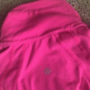 Lululemon size 4