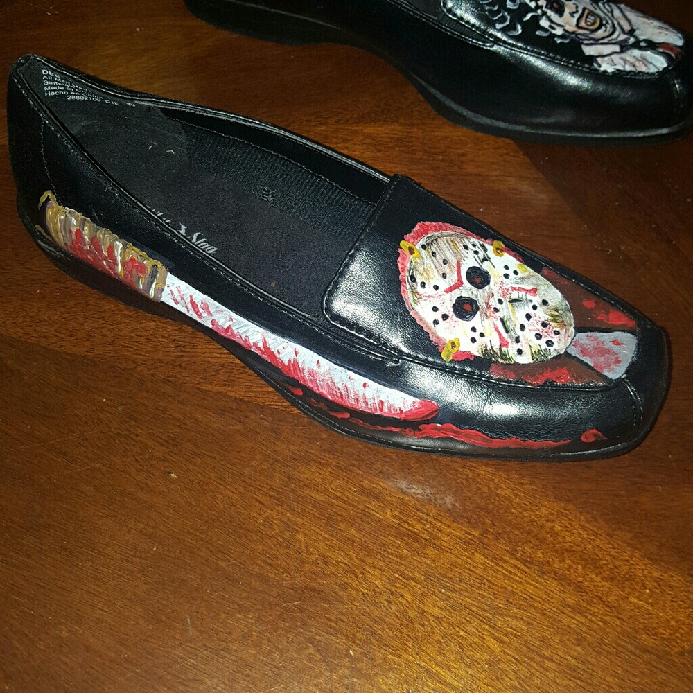 Custom painted shoes. - Picture 2 of 3