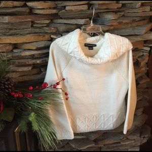 Norton McNaughton sweater size large