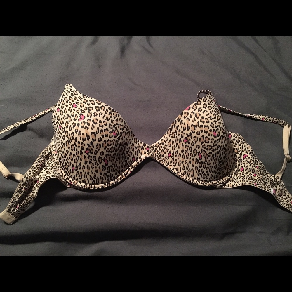 PINK Victoria's Secret scoopneck bra 36D