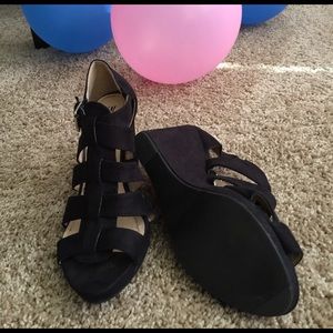 Women's Black Shoes