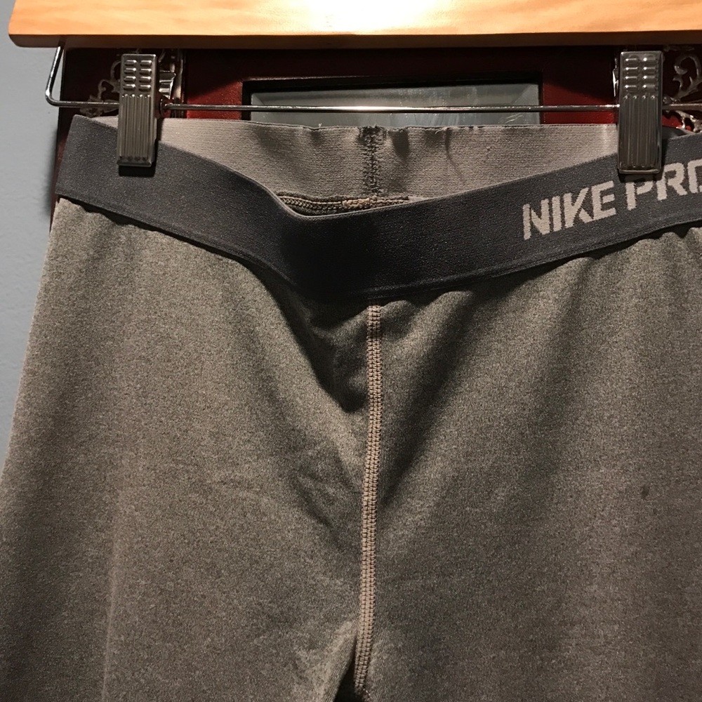 Nike pro - Picture 2 of 3