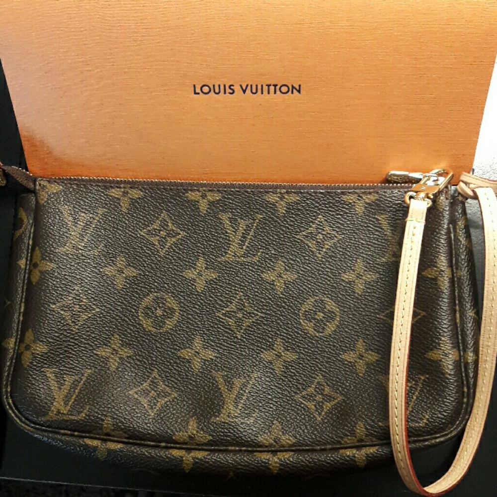 Louis Vuitton Pouchette - Picture 2 of 8