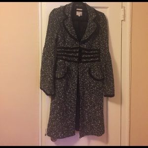 Knit boucle long coat in black/white