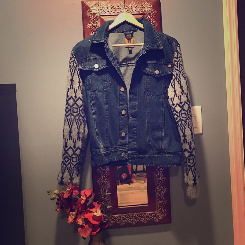 Men's xs I loved it and worn it