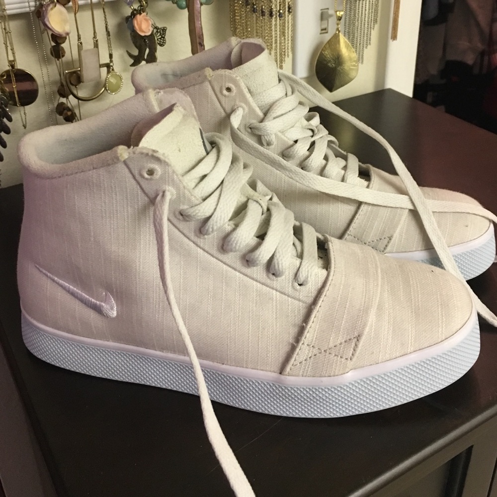 Nike 6.0 canvas high tops