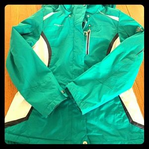 Softshell waterproof lightweight womens jacket