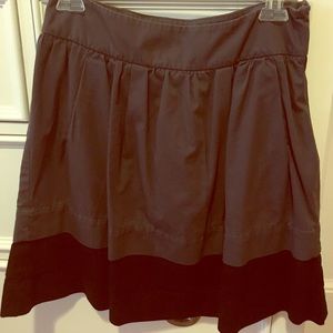 Women's color block skirt with dark gray and black