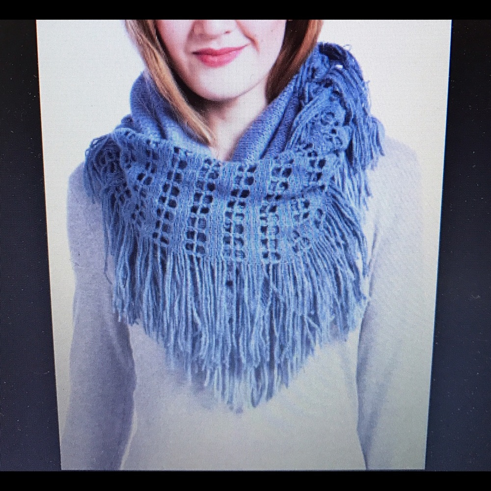 ISO two-tone blue fringe infinity scarf.