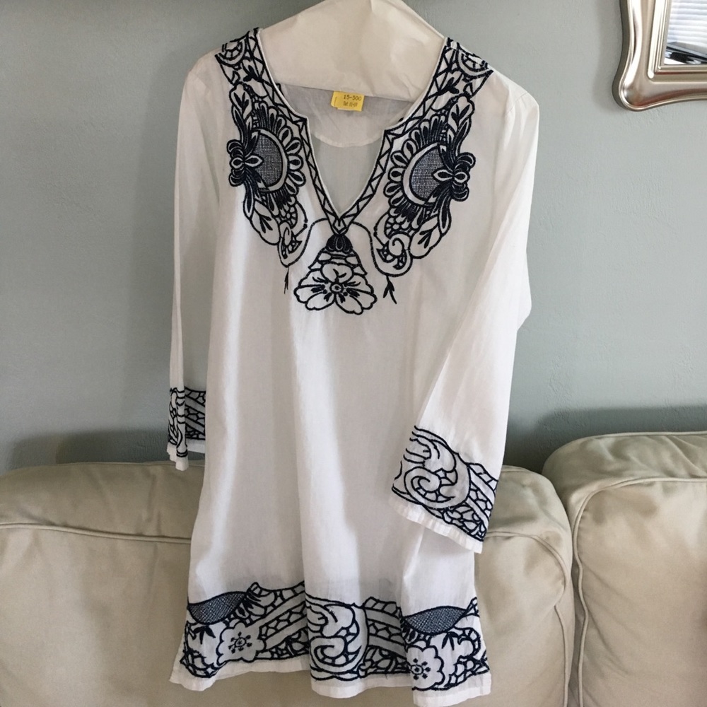 Cute Options semi sheer tunic