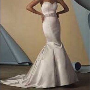 Alfred Angelo Mermaid Blush gown
