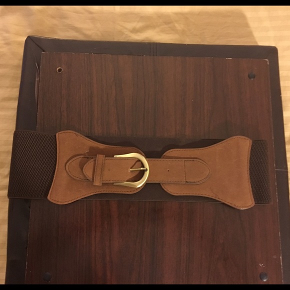 Belts - Picture 7 of 8