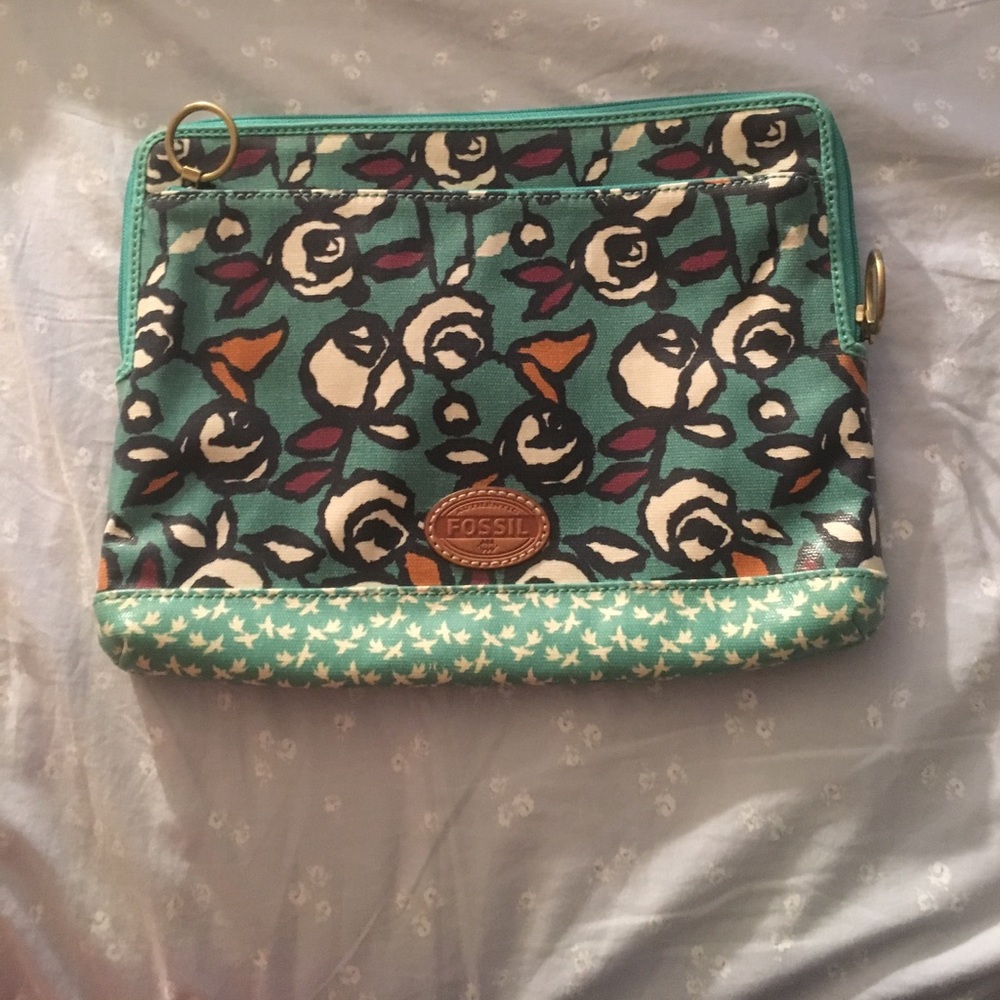 Fossil iPad carrier 10 inch wide 7.5 high