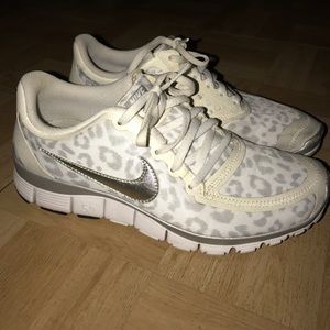 Nike Free 5.0 White Leopard Print