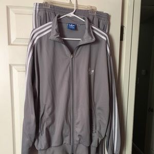 Men's Jogging suit!