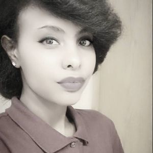 Meet your Posher, Mak