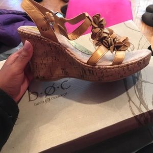 Never Worn , Was a Gift But Wasn't My Style 😍🤣😝