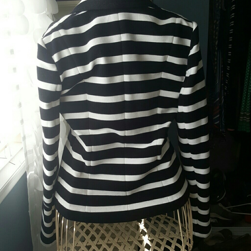 Striped blazer - Picture 2 of 3