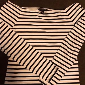 Off the shoulder long sleeve top