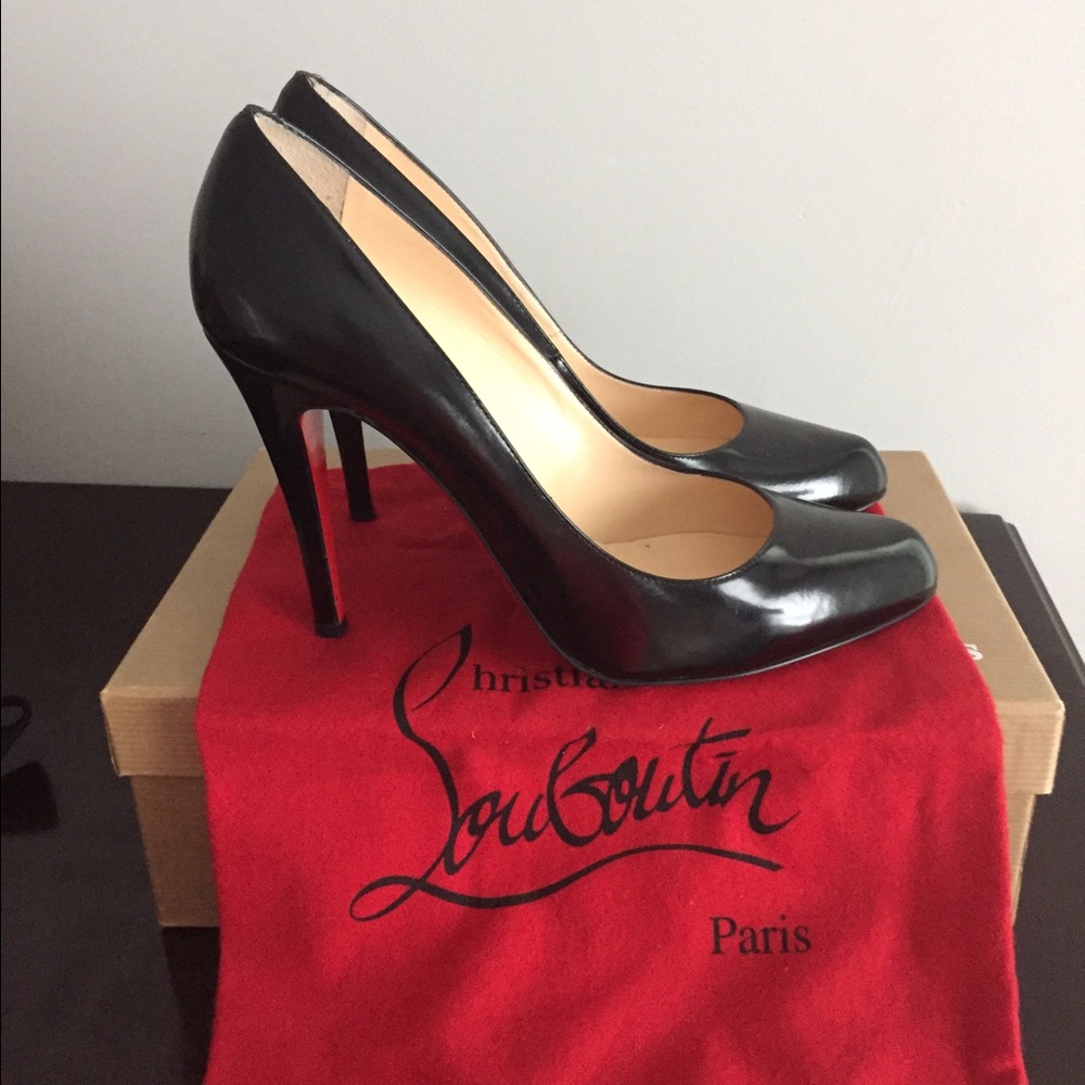 Christian Louboutin Black Decollete Pump