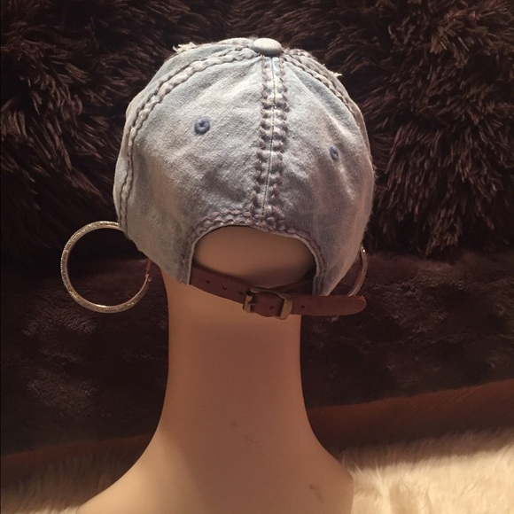 Jean Cap - Picture 3 of 3