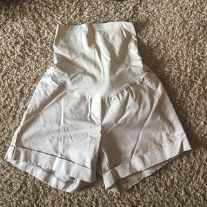 Cuffed khaki shorts