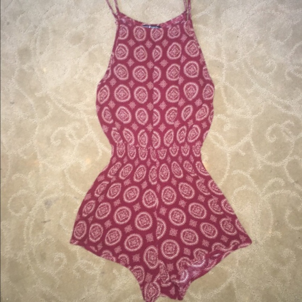 Brandy Melville Romper size small!