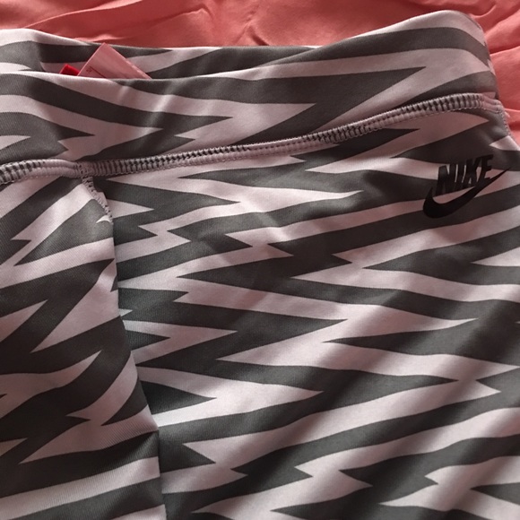 SOLD - Picture 4 of 4