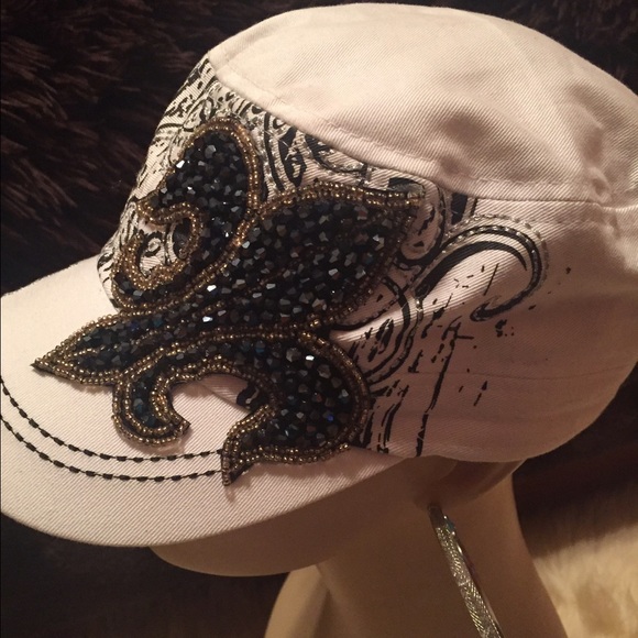 Bedazzled cap - Picture 3 of 3