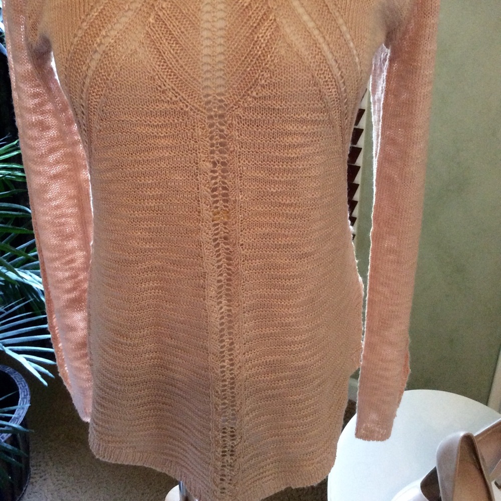 Lightweight Knit Top - Picture 4 of 7