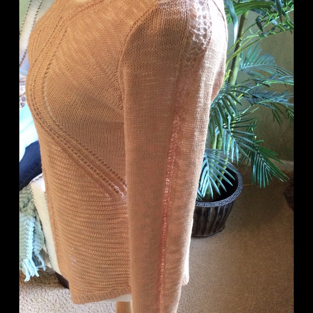 Lightweight Knit Top - Picture 5 of 7